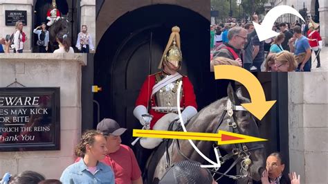 Disrespectful Tourists Did This Unbelievable ACT With Kings Guard