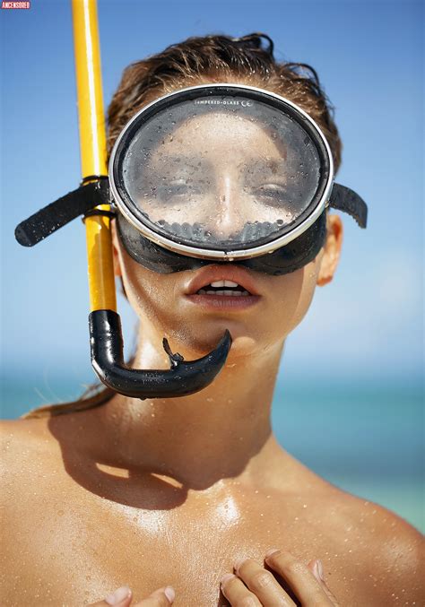 Naked Marisa Papen in Playboy Magazine México