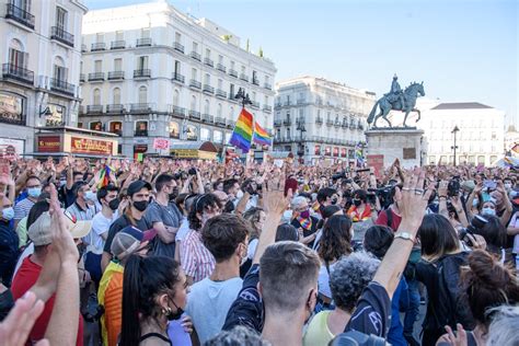 Na Espanha Protestos Pedem Justi A Por Assassinato De Jovem Gay Brasileiro