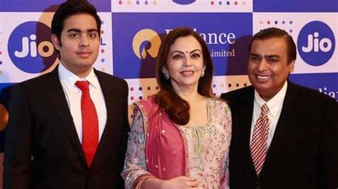 Know All About Akash Ambani Mukesh Ambani S Elder Son Newsbytes | Sexiz Pix