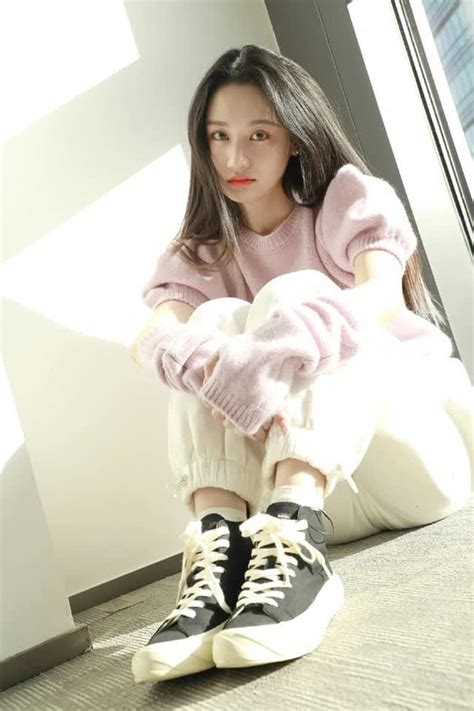 Nữ phụ trong phim Hoa ngữ hot nhất hiện nay đã đẹp còn học siêu giỏi