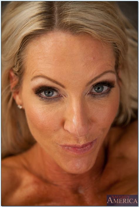 Slutty MILF Emma Starr Gives A Blowjob And Gets Banged Hardcore CoedCherry