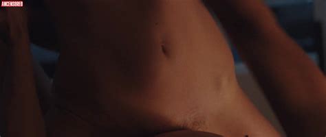 Naked Jasmine Trinca In Nessuno Si Salva Da Solo