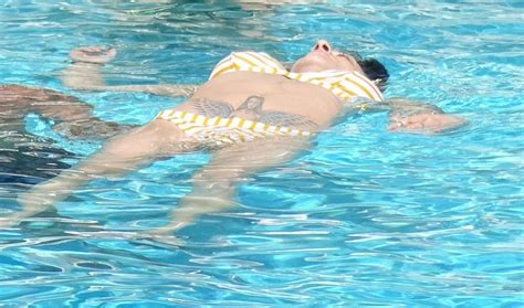 Asia Argento Sexy In Bikini 25 Photos The Fappening