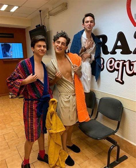 Pin By Fiorela On Icons Cute Gay Couples Cute Gay Lgbt