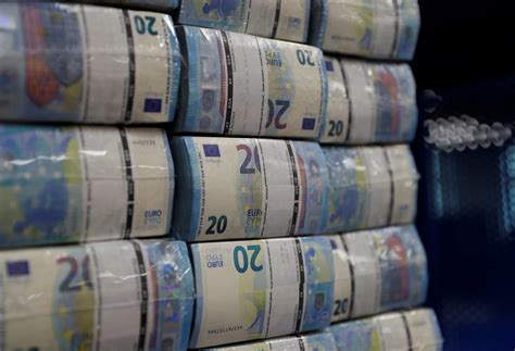 Police catch money mule network / Article