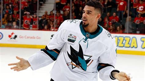 Nate Robinson knockout: Sharks' Evander Kane challenges Jake Paul to ...