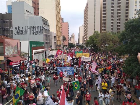 Manifestantes Fazem Ato Contra O Governo Bolsonaro Em Campinas