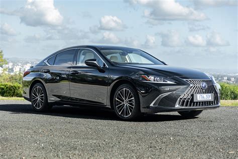 2022 Lexus ES300h Luxury Review CarExpert