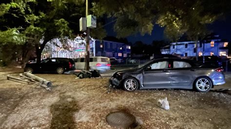 Two Cars Crash Into Each Other Knock Out Traffic Lights Wwltv