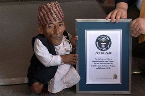 smallest person   world curiosity aroused