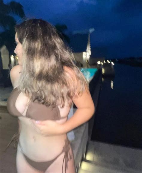 This Hottie Deserves Some Hard Fucking Nudes IWantToFuckHer NUDE PICS ORG