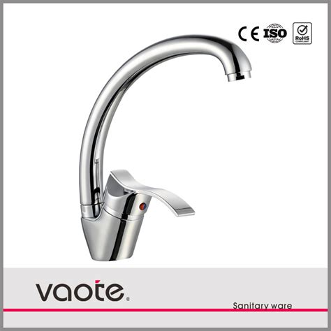 Single Lever Kitchen Sink Brass Hot Cold Wirh Round Spout Faucet Mixer Sink Kitchen Faucet And