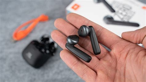 JBL Tune 220 TWS im Test: True Wireless-Earbuds mit Bass