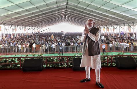 Fans are cheering for the record breaking win by ashley spencer 1