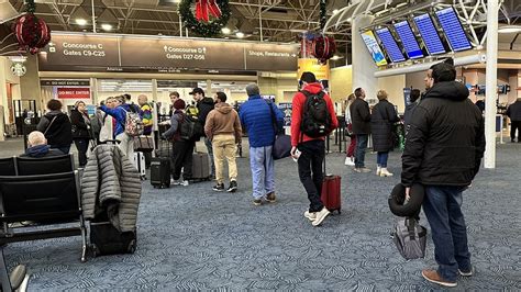 Milwaukee Mitchell International Airport Open During Winter Storm Fox6 Milwaukee