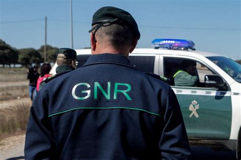 Actividade Operacional Gnr Deteve 30 Pessoas Em Flagrante Delito Na