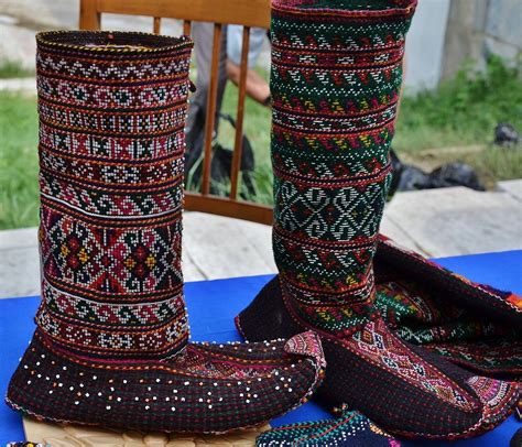 Pin van Tillie strickt op Socken und Handschuhe | Breien en haken ...