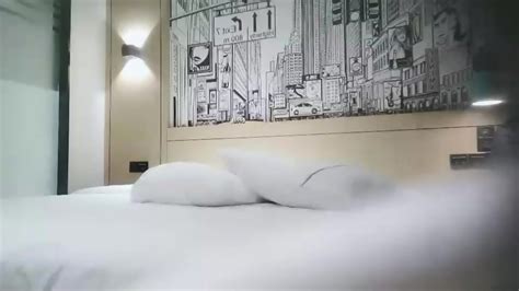 Hotel Room With Sexy Milf X0130