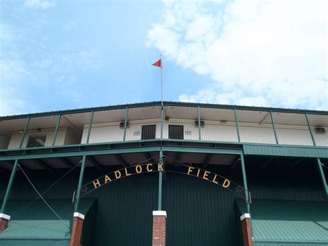 Hadlock Field Food and Drinks - Portland Sea Dogs Food | TSR