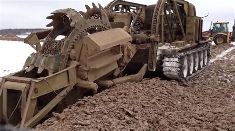 Быстроходная траншейная машина БТМ предназначена для отрывки траншей и ...