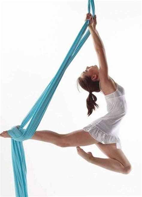 Amazing Aerial Yoga Poses For Yoga Lover Aerial Yoga Aerial Aerial