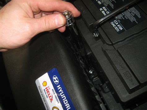 Hyundai Veloster 12v Automotive Battery Replacement Guide 022