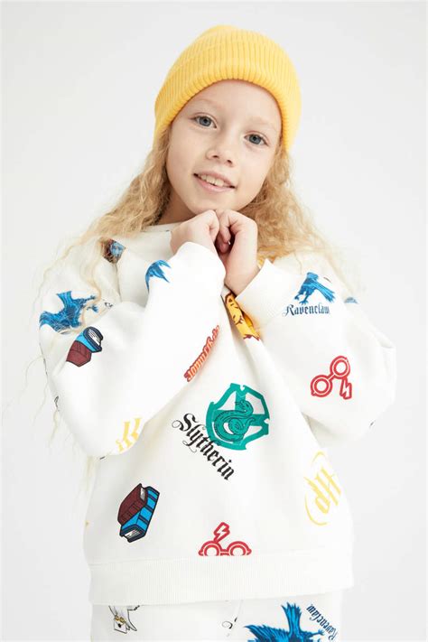 Beige Girls And Teens Relax Fit Harry Potter Licensed Crew Neck