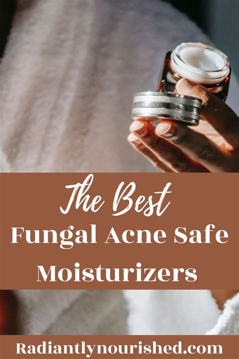 The 5 Best Fungal Acne Safe Moisturizers Your Skin Will Love