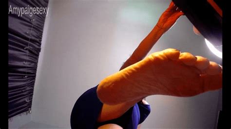 Under My Feet MP Curvy Mature MILF Amypaige Clips Sale