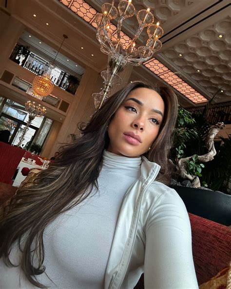 Tyreek Hill Wife Keeta Vaccaro: Life and Career - rantiwife