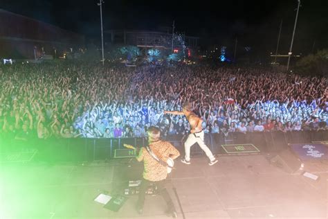 Foto Concierto De Love Of Lesbian En El Vive Latino Zaragoza Concierto De Love Of Lesbian En