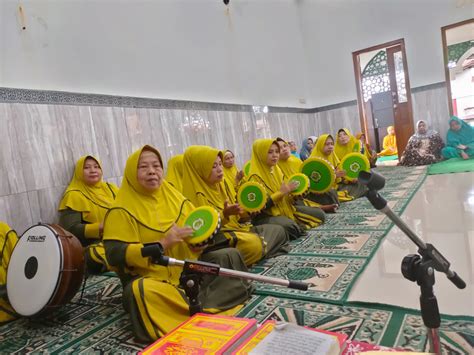 Fatayat Dan Muslimat NU Kayugeritan Rutin Gelar Pengajian Manisan