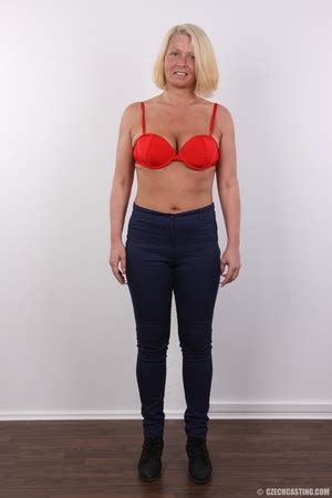 Matured Blonde Lady Has Surprisingly Seductive Body Hai XXX Dessert