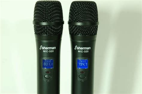 Двоен UHF микрофон Mic320 с акумулатори