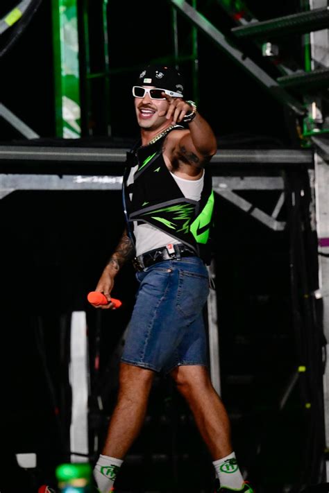 Review Feid Miami Concert Proves He Is King Of Sad Boy Reggaeton