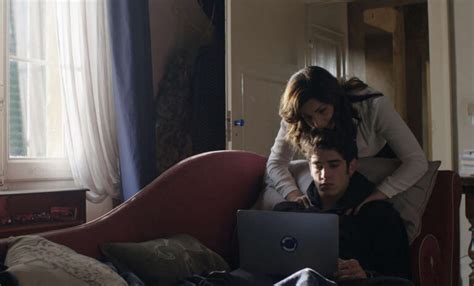 Nudes La Serie Tv Disponibile Su RaiPlay Sul Revenge Porn