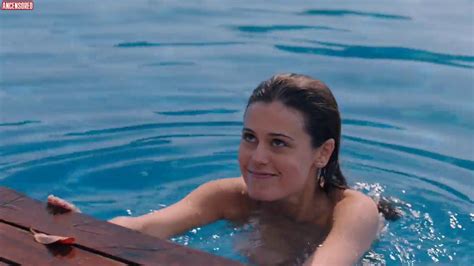 Elisabeth Larena Nude Pics Page