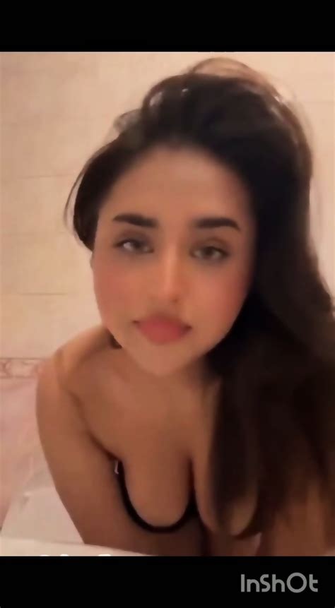 Hot Paki Girl Recording Nude For Bf All Clip