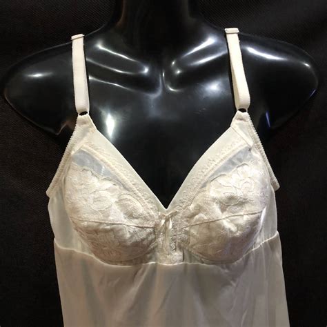 sc   lecien  excel beauty madams white rose bl