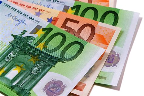 Германия: Кто получит 3000 евро безналоговой «инфляционной премии» - МК ...