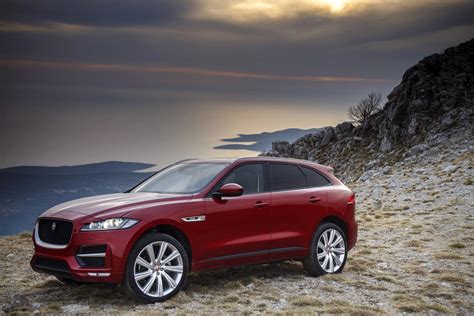jaguar  pace suv stunning  ultra hd car wallpaper  scenic