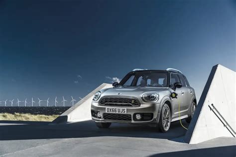 Mini Cooper Countryman: Plug-in-Hybrid offiziell vorgestellt