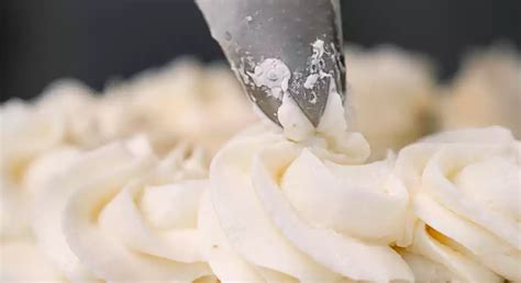 Naked Cake Met Appel En Kaneel Recept Dr Oetker