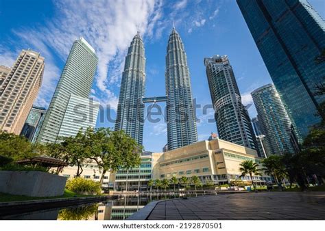 Klcc Fountain: Over 2,122 Royalty-Free Licensable Stock Photos ...