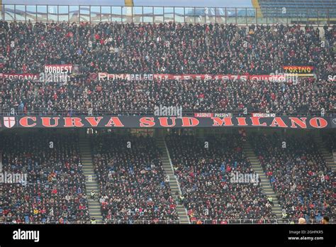 Ac milan curva sud hi-res stock photography and images - Alamy