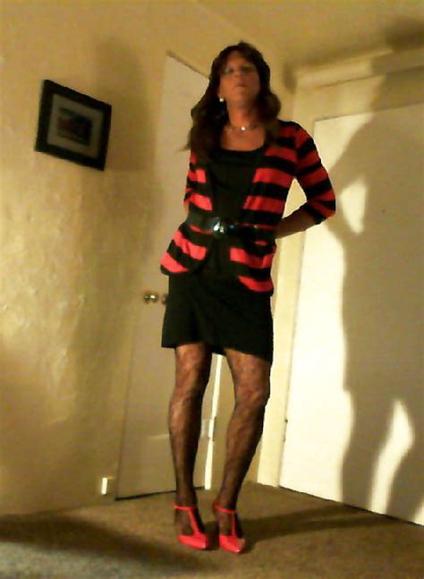 Crossdresser Lisa Playing At Home Porn Pictures XXX Photos Sex Images PICTOA
