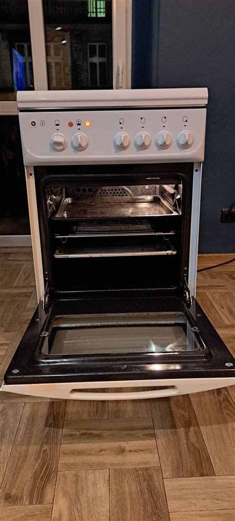 Kuchenka Gazowa Mastercook Z Piekarnikiem Elektrycznym Chorz W Olx Pl