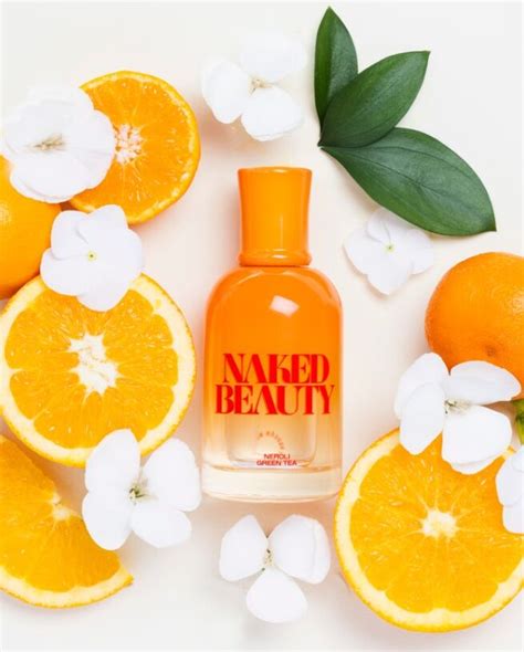 Modern Magic Lanza Naked Beauty Con La Podcaster De Belleza Brooke Devard Nuevas Fragancias