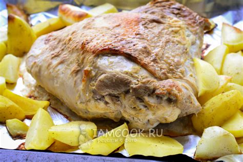 Бедро индейки с картошкой в духовке — рецепт с фото пошагово